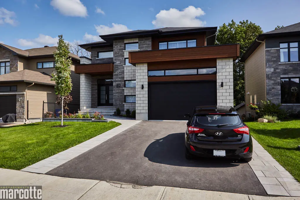 Landscaping a modern-style entrance