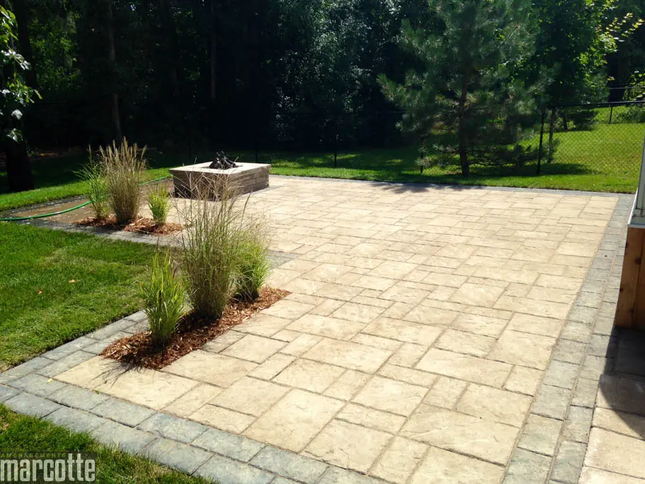 Installation de Pavé uni, dalles et marches